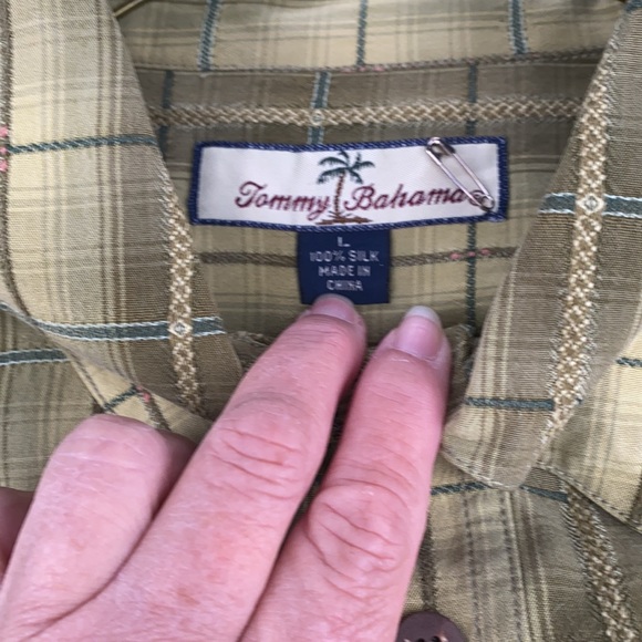 LARGE TOMMY BAHAMA 100% SILK LONG SLEEVE SHIRT - Picture 2 of 2